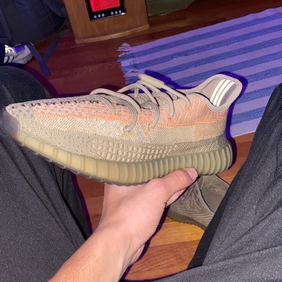 Yeezy V2 - Picture 7 of 7